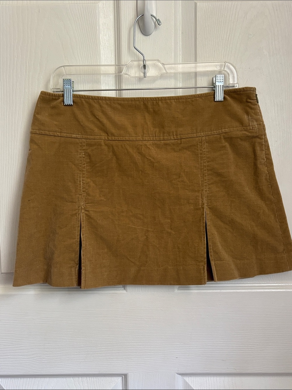 THEORY Corduroy Mini Pleated Skirt in Camel Tan Cotton Blend Size 8 made in USA